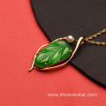 Ping an leaf natural emerald pendant